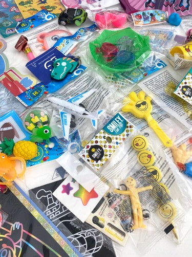 Mitgebsel mix 25x spielzeug - mitgebsel,
